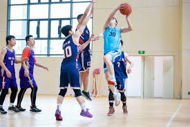 斯基拉：阿森纳正在关注铃木彩艳，有意在下个赛季引进他